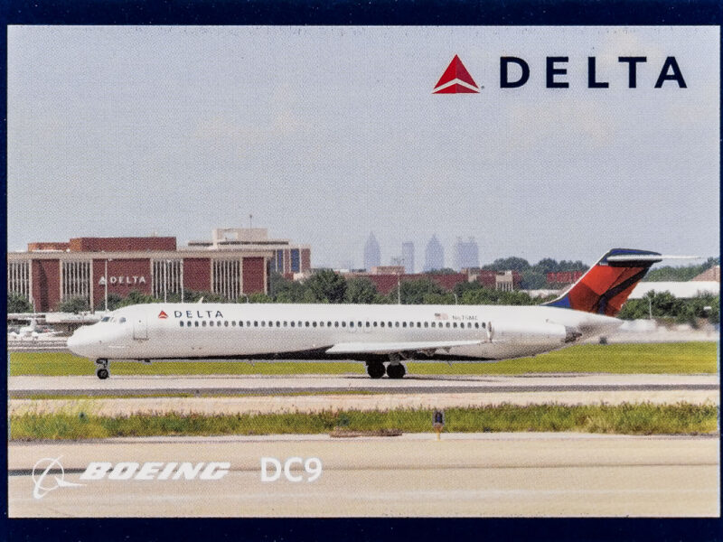 Delta 2010 #30 DC-9